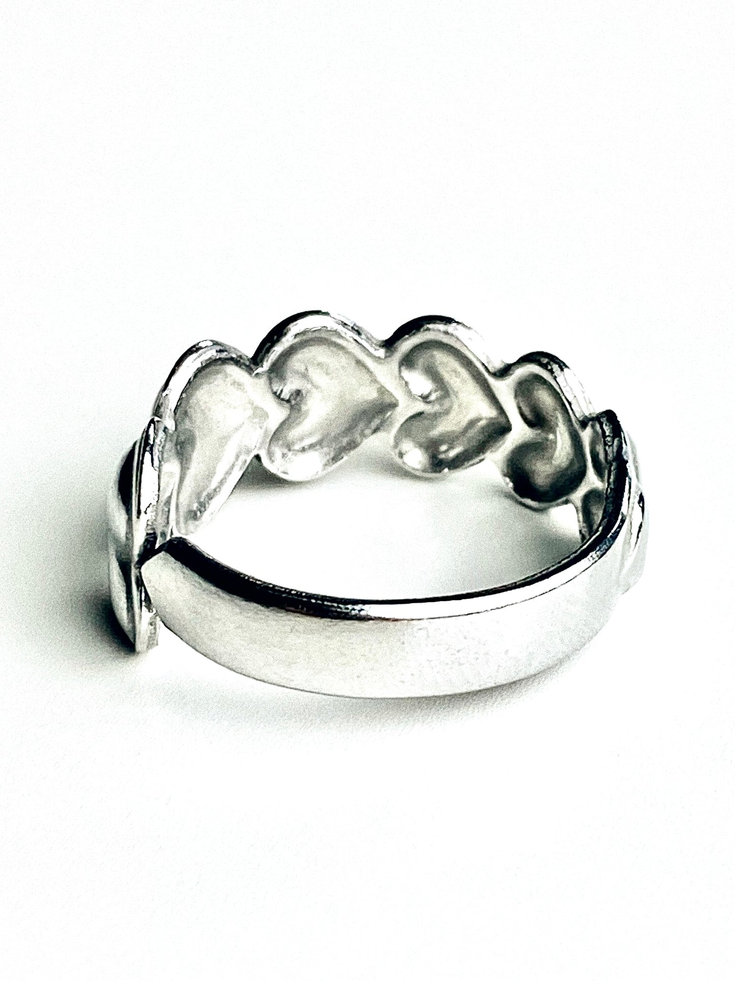 HEARTS Ring
