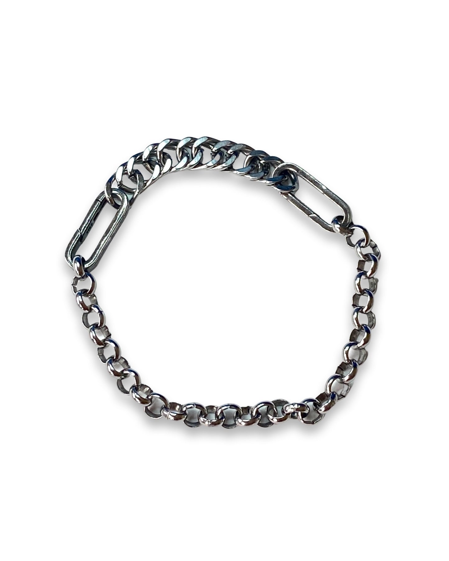 CHAINED BRACELET