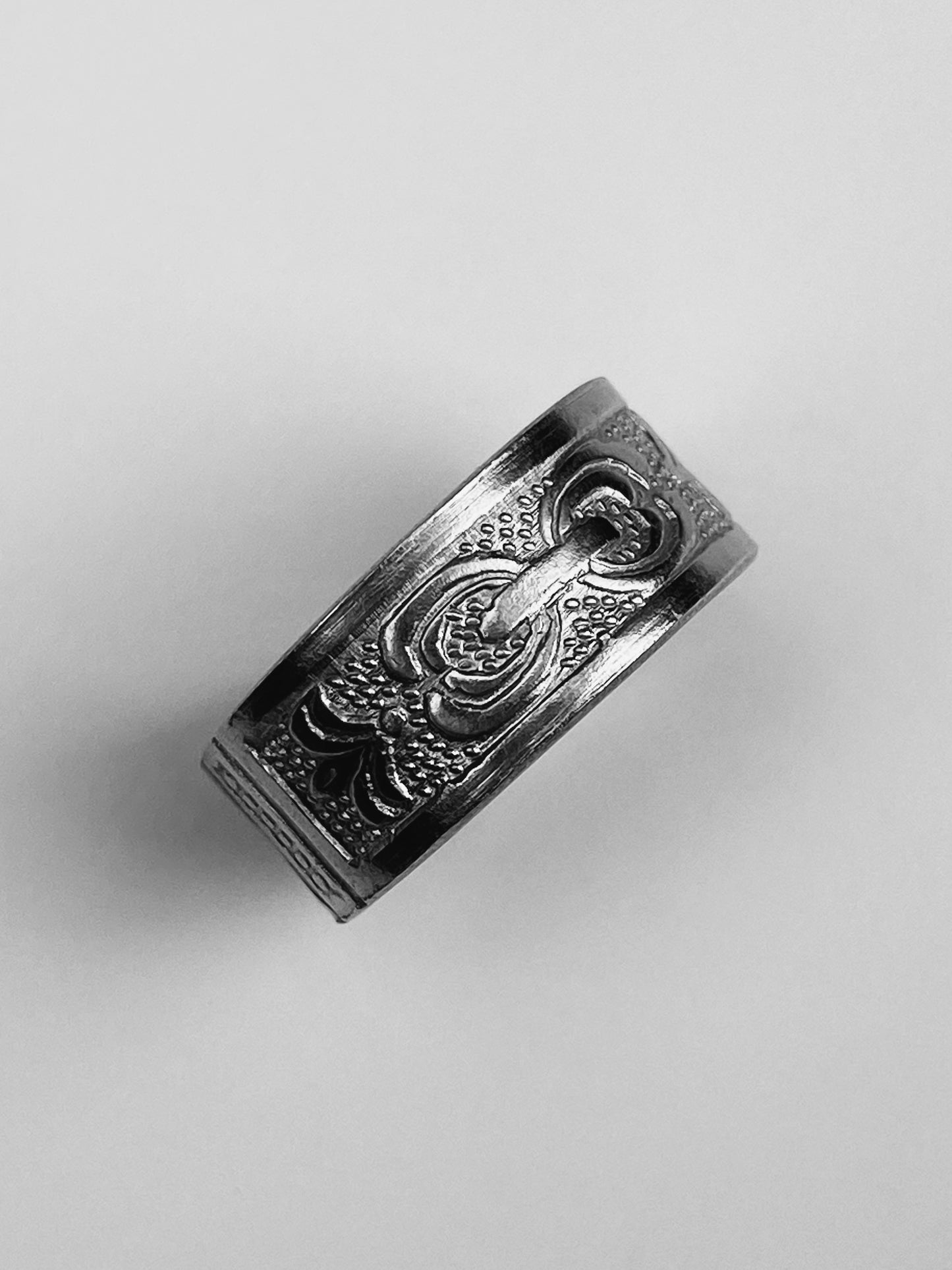 XVI RING