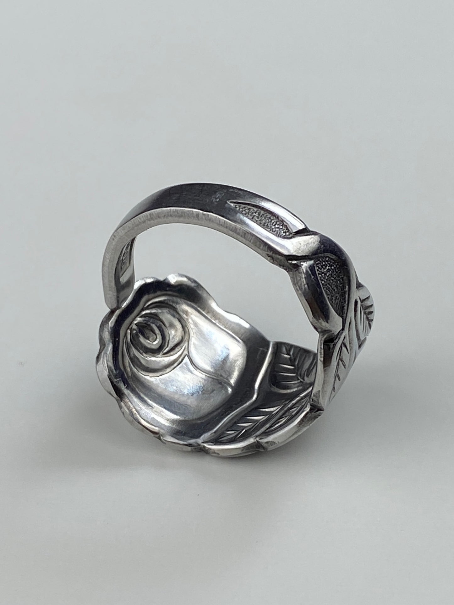 FLAT ROSE RING