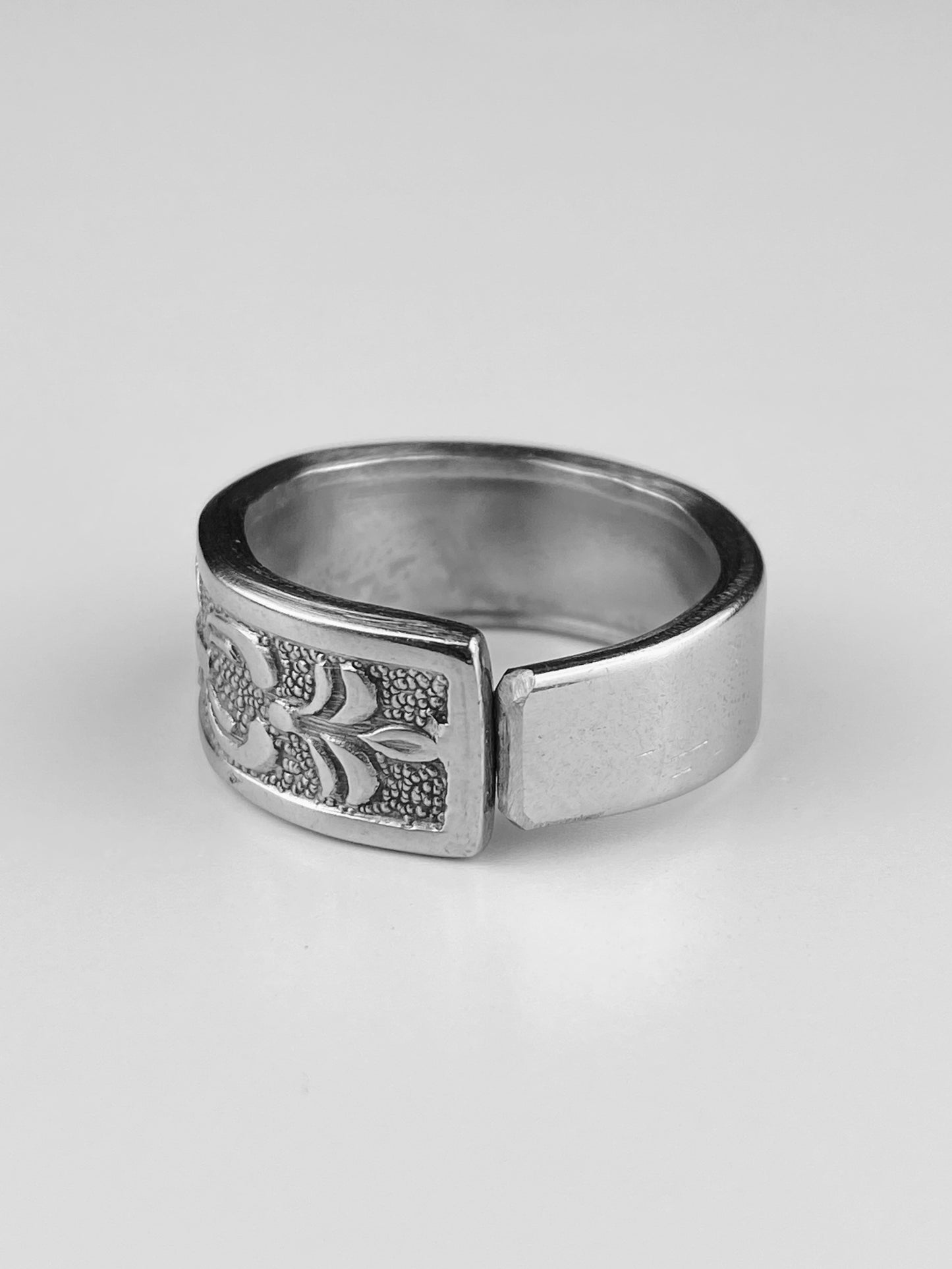 XVI RING