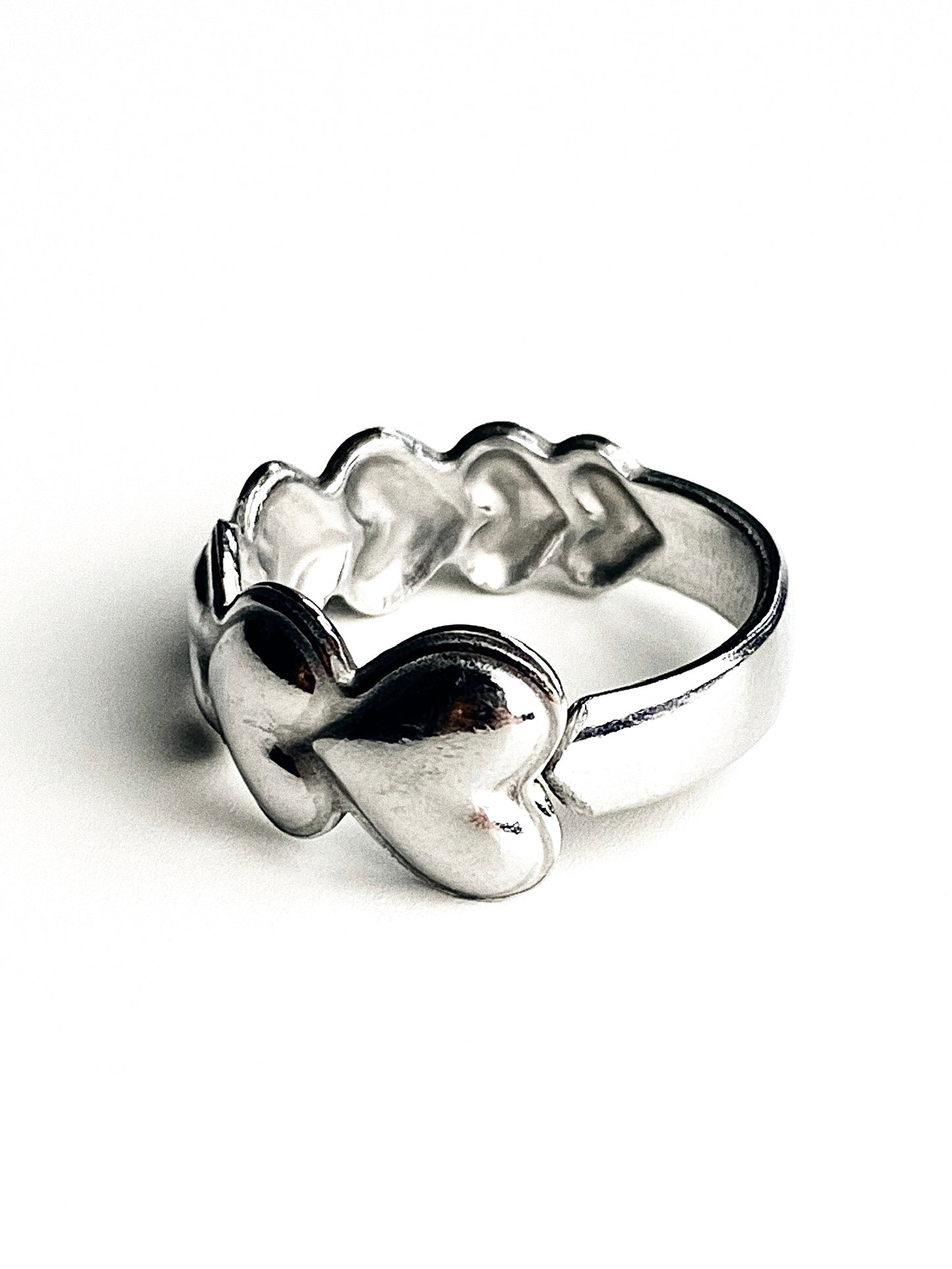 HEARTS Ring