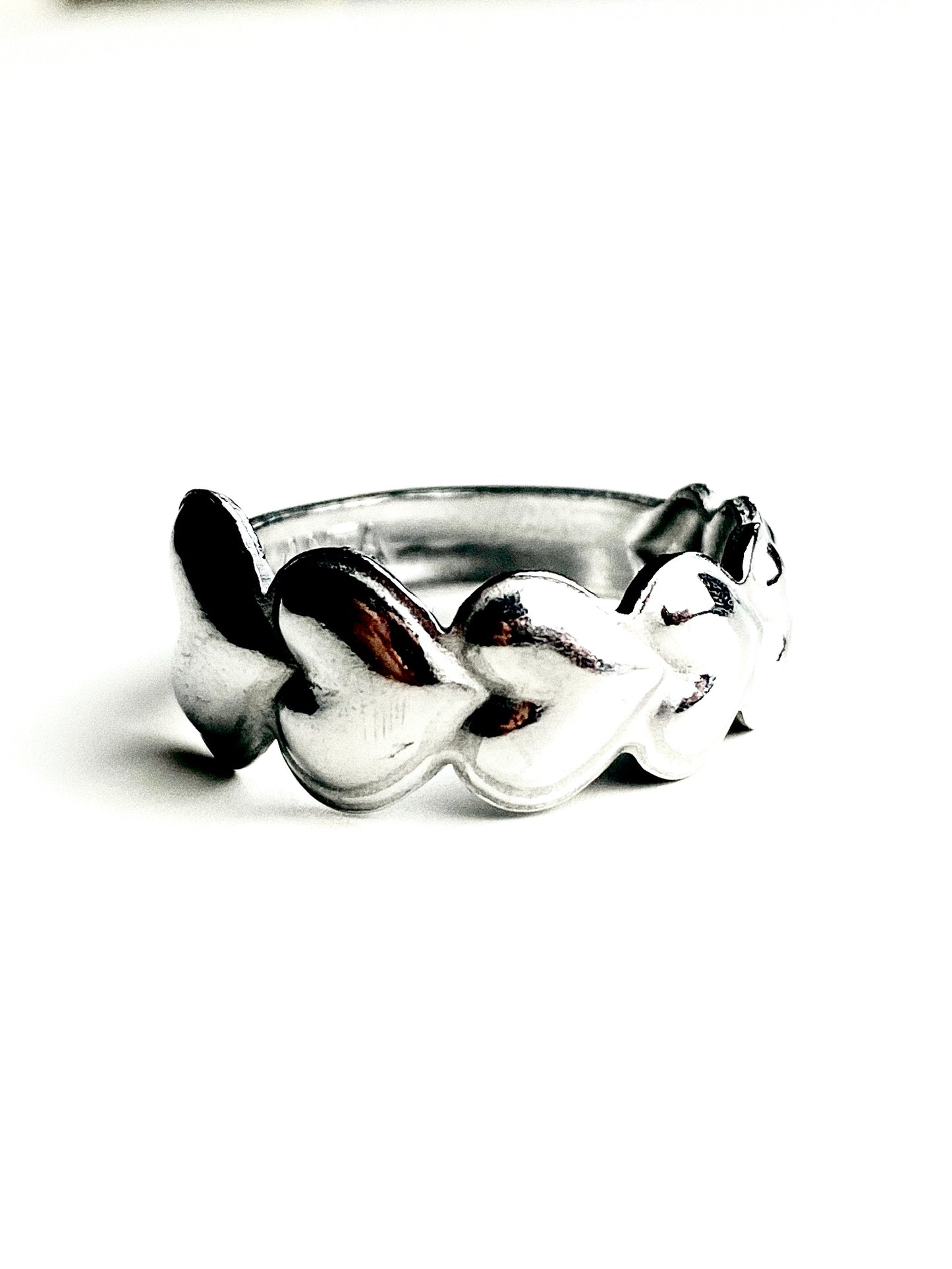 HEARTS Ring