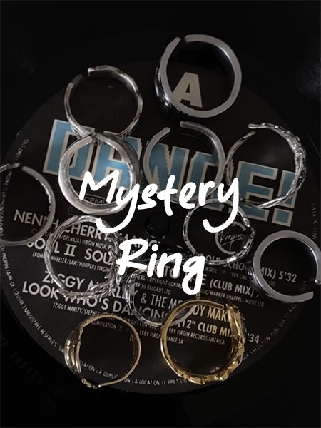 MYSTERY RING